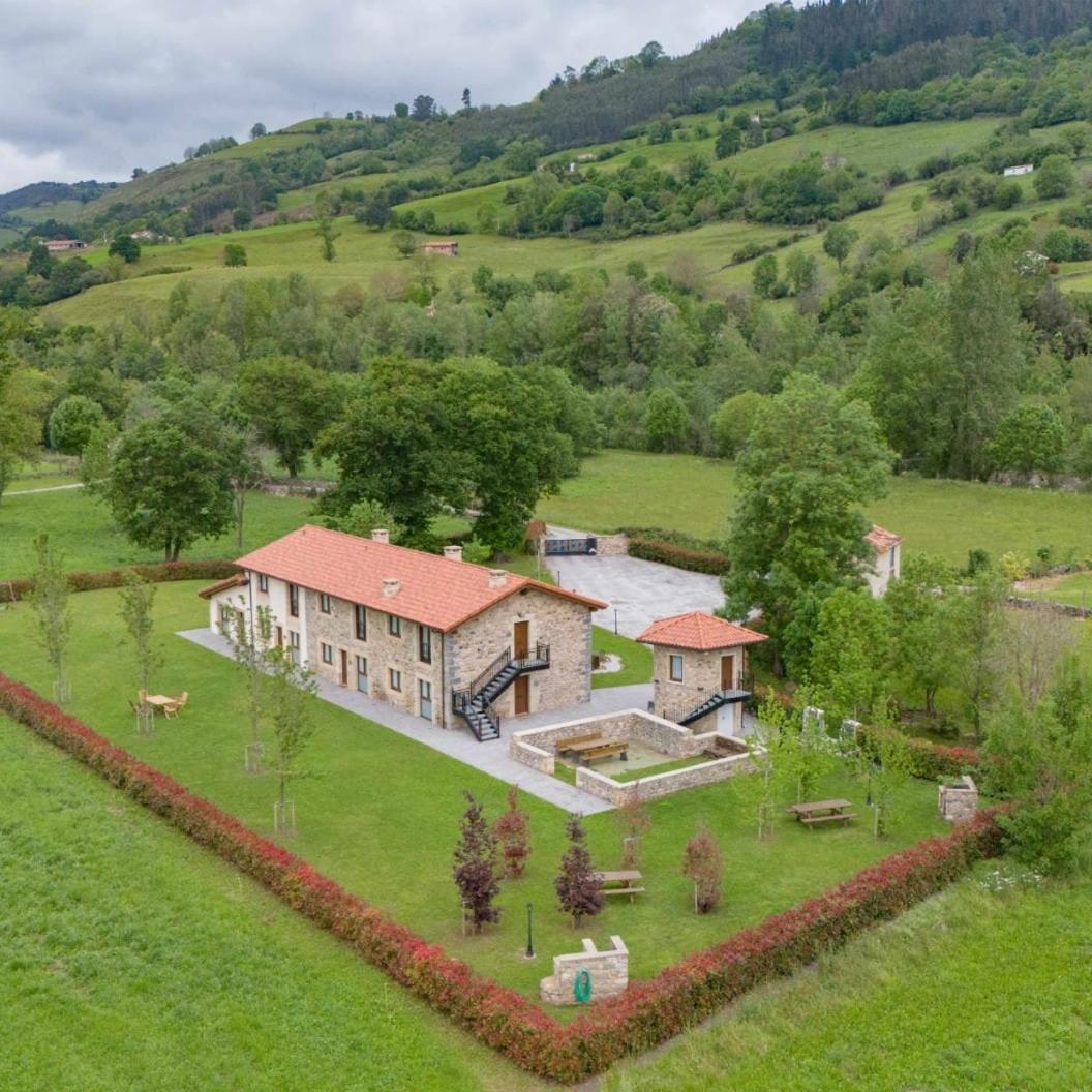 Complejo Rural El Cerradon Guest House Alceda Exterior foto
